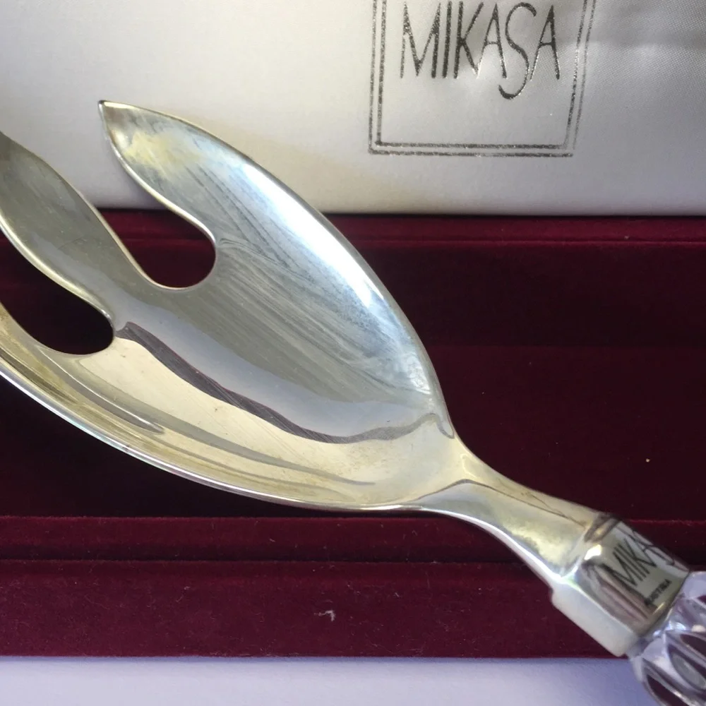 Mikasa Rousseau Elegant Serving Fork 11-1/2”
